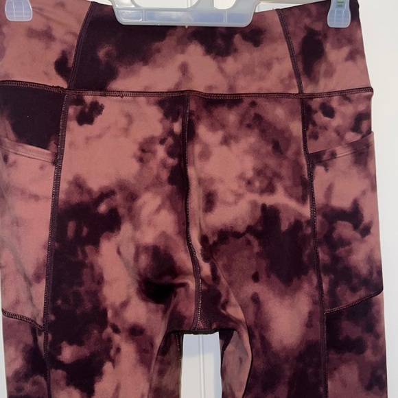 Victoria’s Secret leggings - Picture 3 of 4